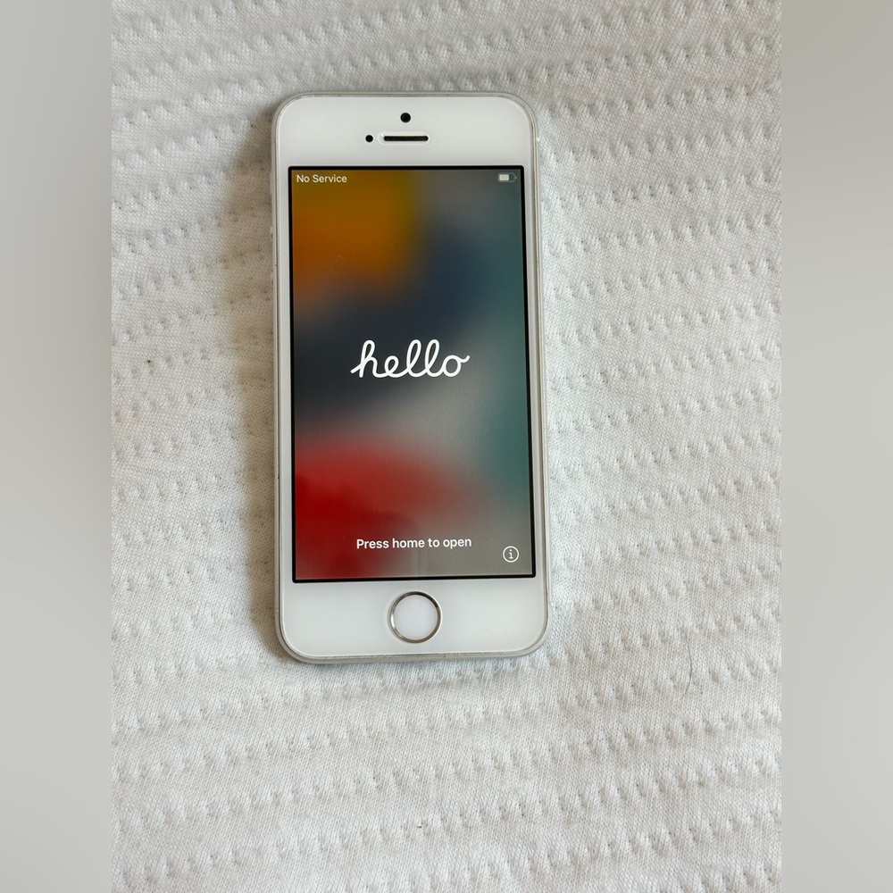 iPhone SE - Picture 4 of 7